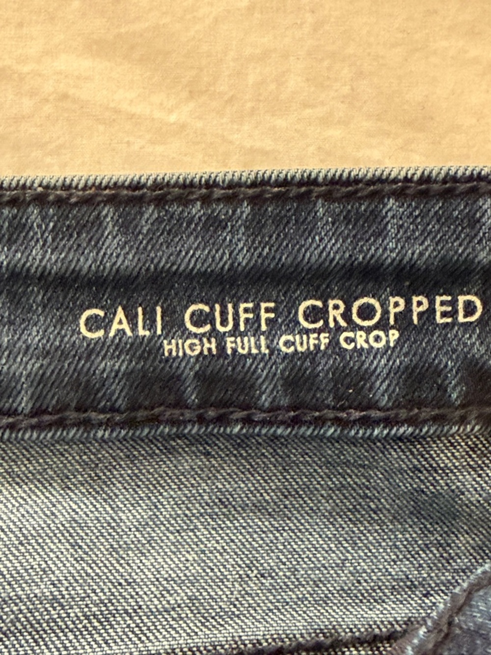 Women’s Fidelity Denim - Cali Cuff Jean, size 25, Acme Blue - Picture 7 of 9